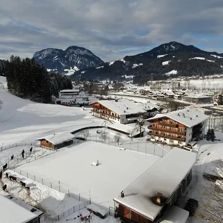 Der Waldhof 3* シェッファウ・アム・ヴィルデン・カイザー